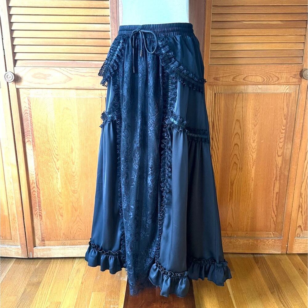 Dark in Love Gothic Victorian Vampire Vkei Black Lace & Ruffle Skirt M-XL - Picture 4 of 12